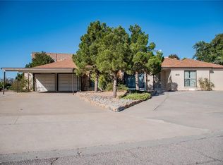 9555 Desert Ridge Dr, El Paso, TX 79925