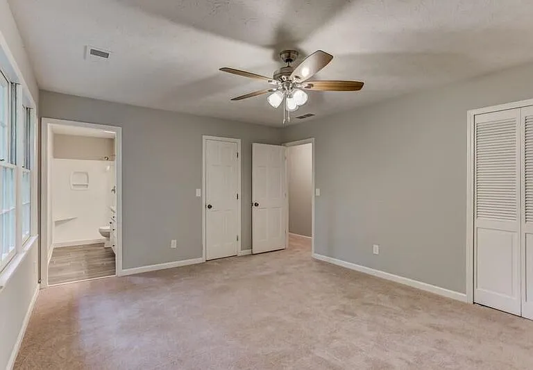 155 County Cork Dr SW — Photo 6