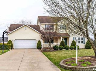 1220 Ann Ct, East Peoria, IL 61611