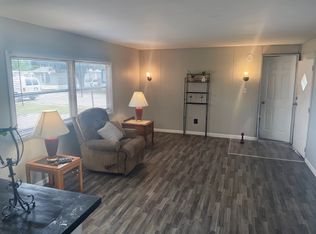 711 N 19th St #15, Hamilton, IL 62341