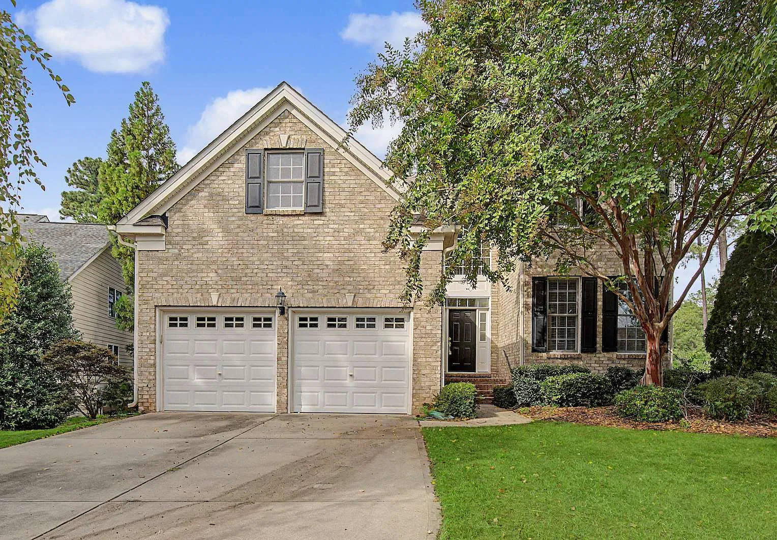 3 bed, 2.5 bath, 3040 sqft, $3,395 — Photo 1