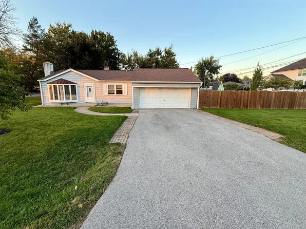 511 W Armitage Ave, Elmhurst, IL 60126