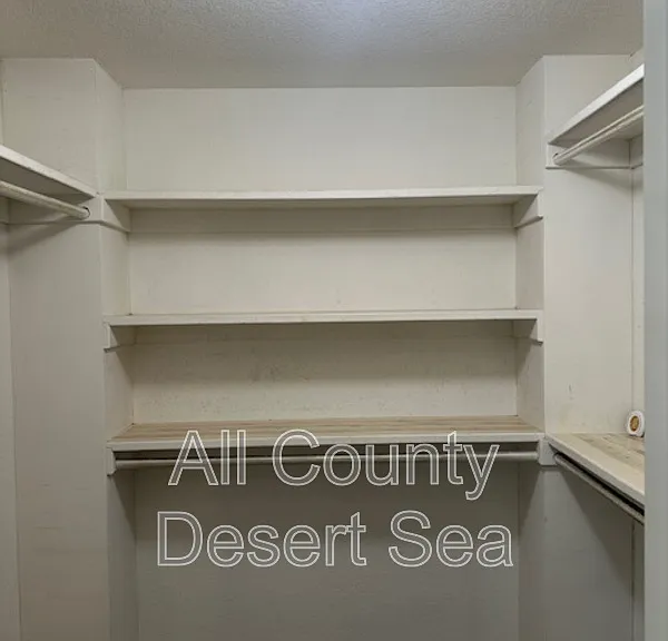 7961 Southwind Cir — Photo 15