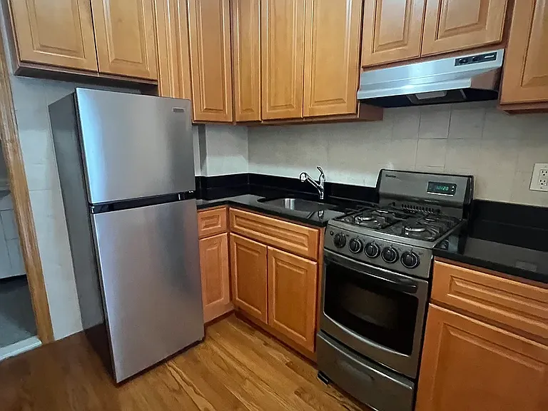 486 E 74th St #2D — Photo 2