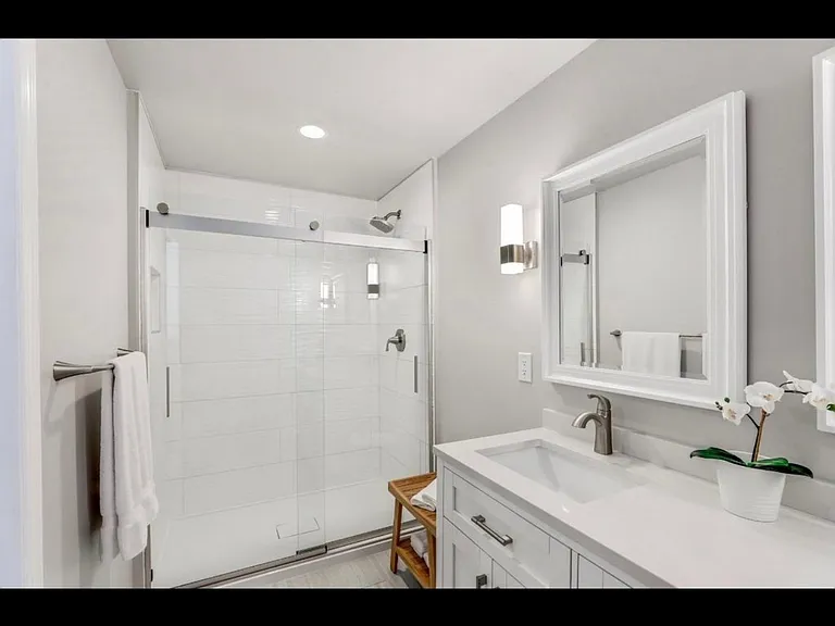 16512 NE 12th St #16512 — Photo 9