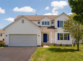 5978 Platinum Dr, Grove City, OH 43123