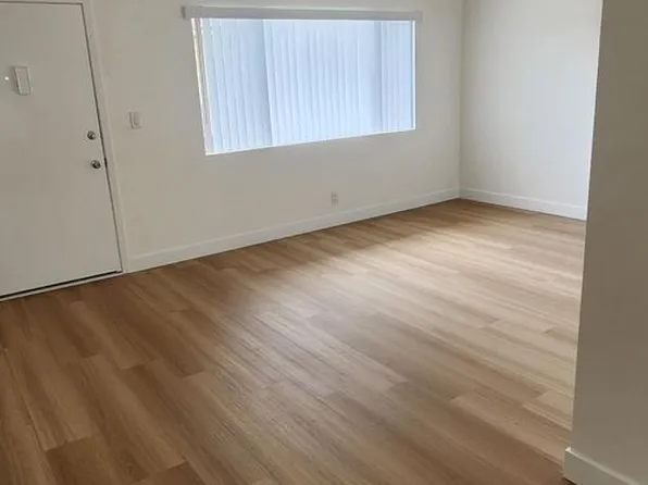 El Sorano Apartments, 4015 W 132nd St APT 103, Hawthorne, CA 90250