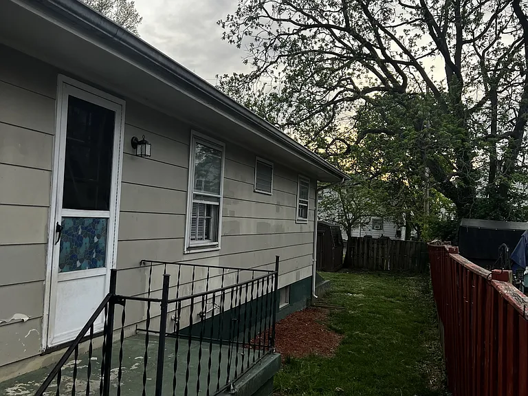 15 N Purcell Ave — Photo 5