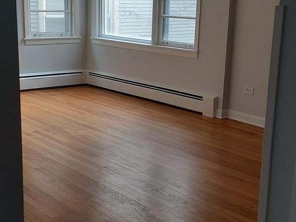 5th image of 1636 W Olive Ave