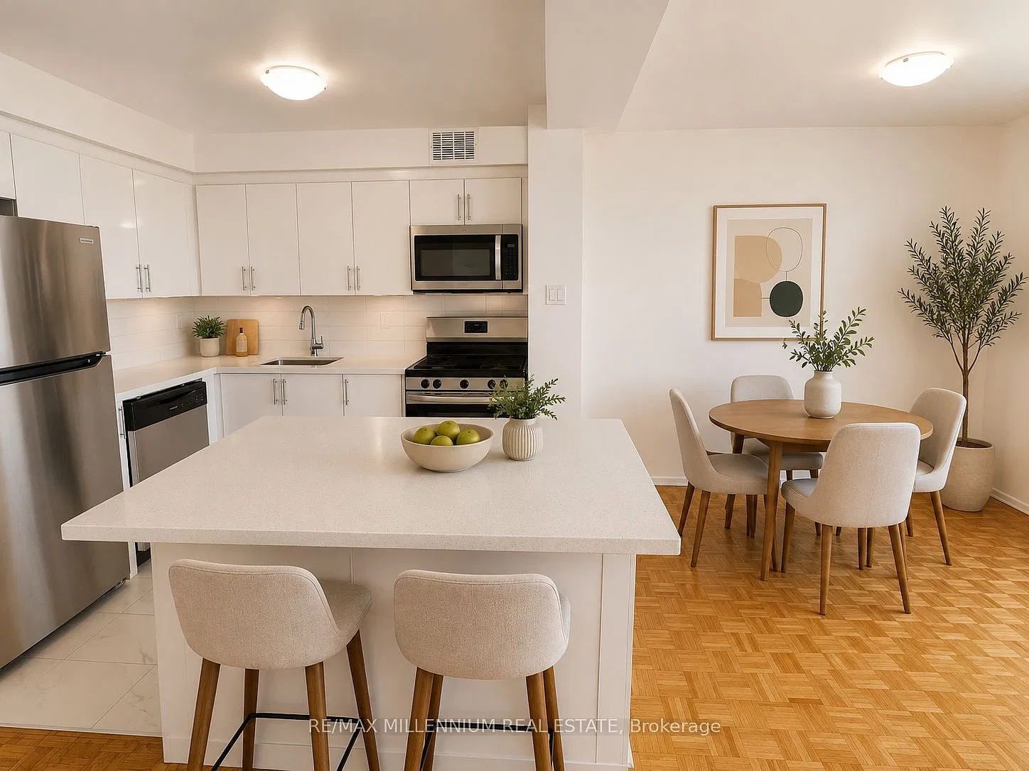 Frederick Apartments — Photo 2