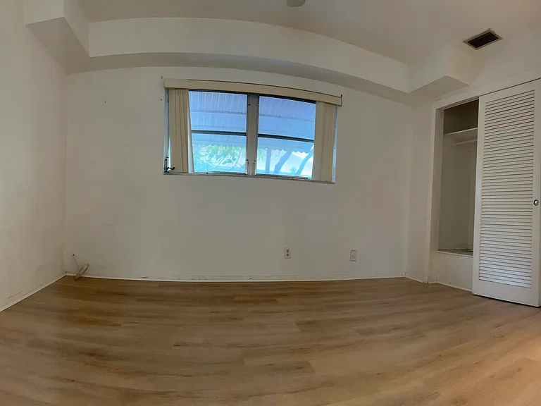 1650 NW 43rd St — Photo 9