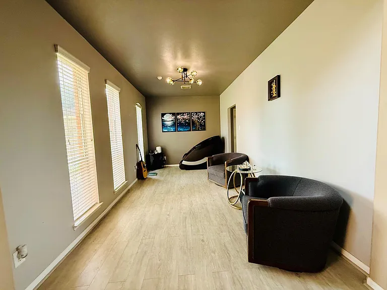 20523 Naples Terrace Ln — Photo 7