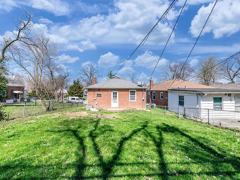 8370 Orchard Ave — Photo 13