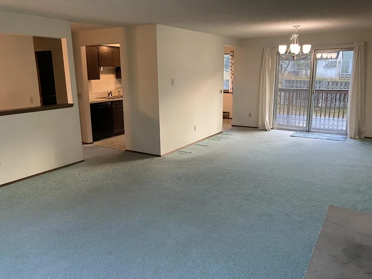 1018 Olympus Ave — Photo 6