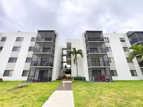 3700 N Pine Island Rd #408 Photo 1