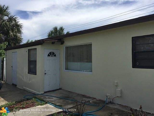 1st image of 2880 NE 12th Ave