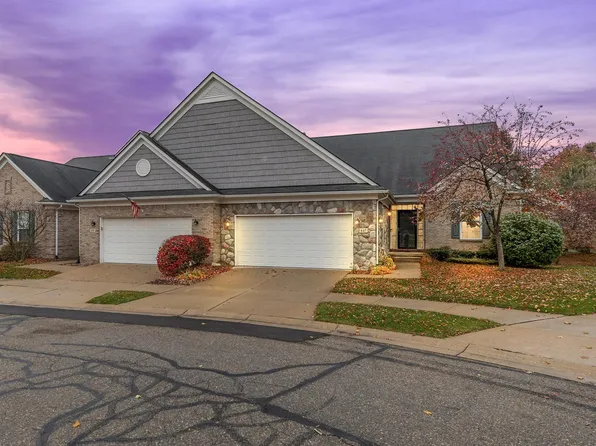 647 Telya Rdg #25, Milford, MI 48381