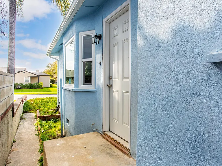 2617 W Norwood Pl — Photo 39
