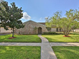 7635 Westwind Ln, Houston, TX 77071