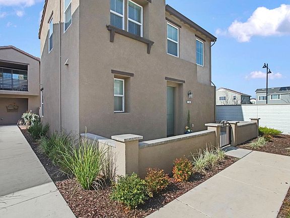3rd image of 17642 Mystic Dr