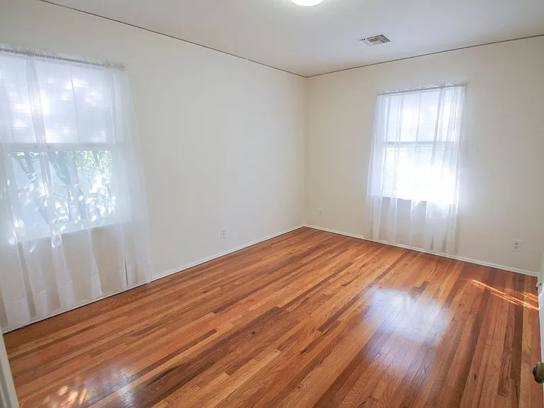 4426 Calhoun Ave — Photo 7