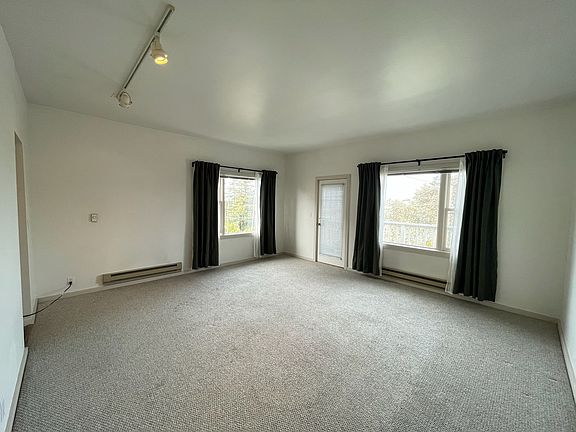 3rd image of 216 Kentucky St #216