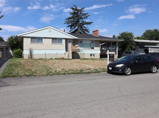 765 Barrie Dr, Kamloops, BC V2B3X8