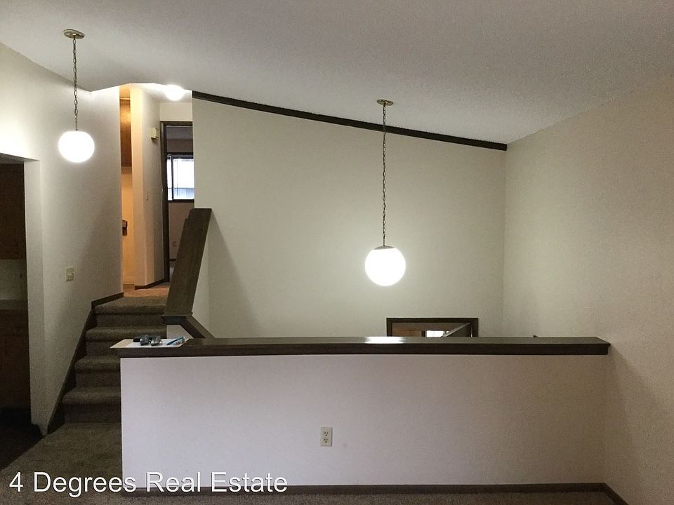 2nd image of 8217 N Howard Dr