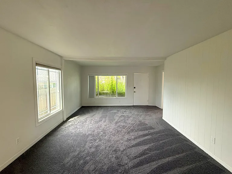 4623-25 Mississippi St #4625 — Photo 7