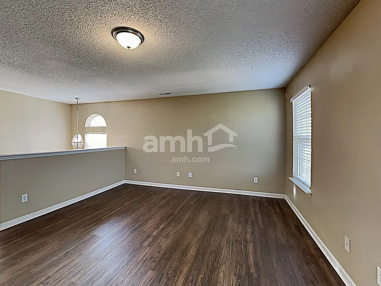 3501 Lownwood Way — Photo 10