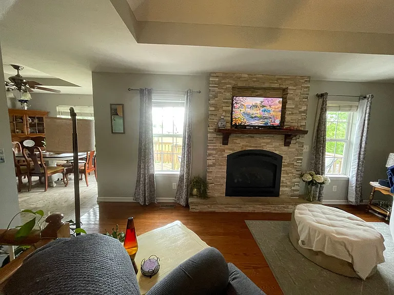 1407 S 17th Ave — Photo 7