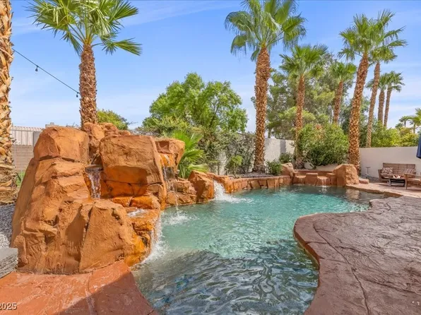 5004 Camino Del Rancho, Las Vegas, NV 89130