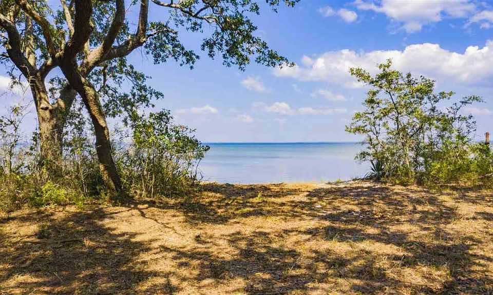1st image of 4998 Hickory Shores Blvd