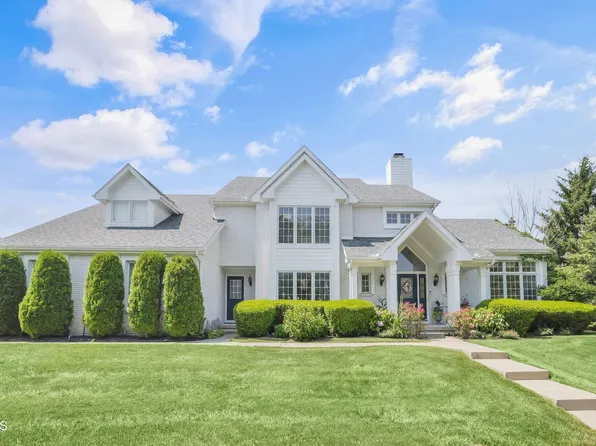 14850 Stonehaven Dr, Perrysburg, OH 43551