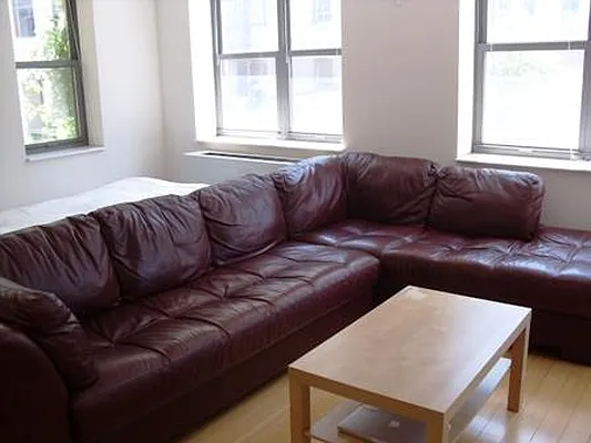 Sold by R New York | media 1
