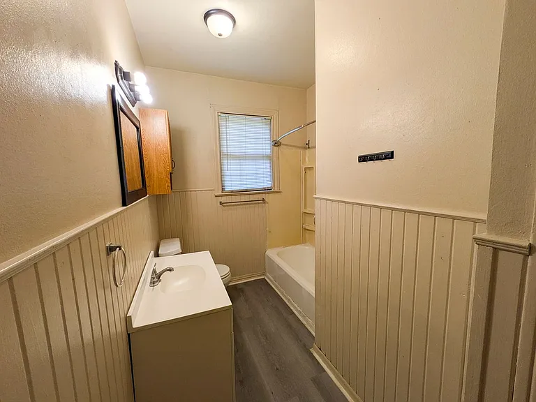 2021 Wignall Ave — Photo 13