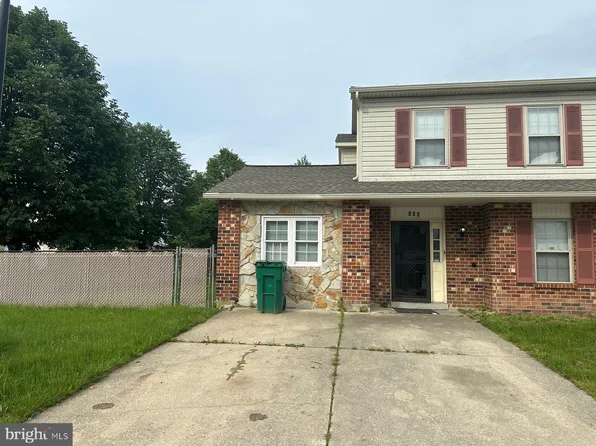 400 Calburn Ct, Bear, DE 19701