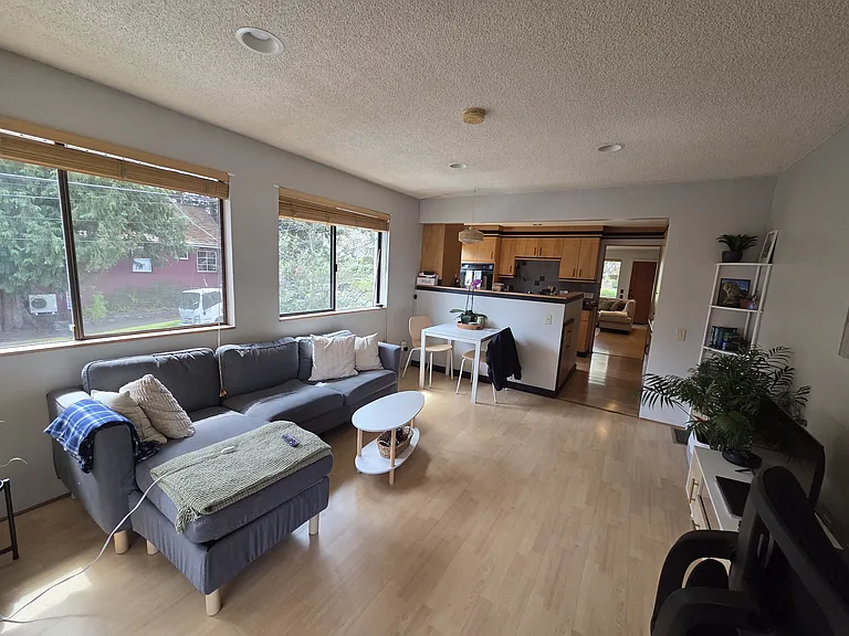 3702 Bagley Ave N — Photo 8