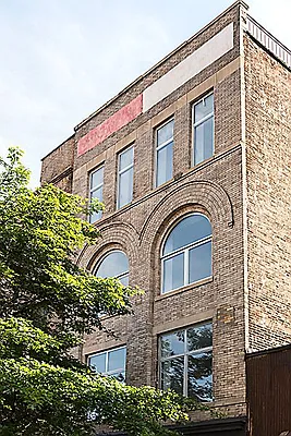 Rented by Bold New York | media 12