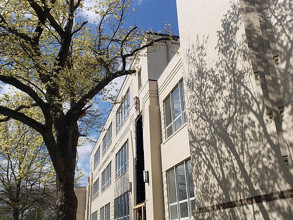 2nd image of 200 Claremont Ave #105