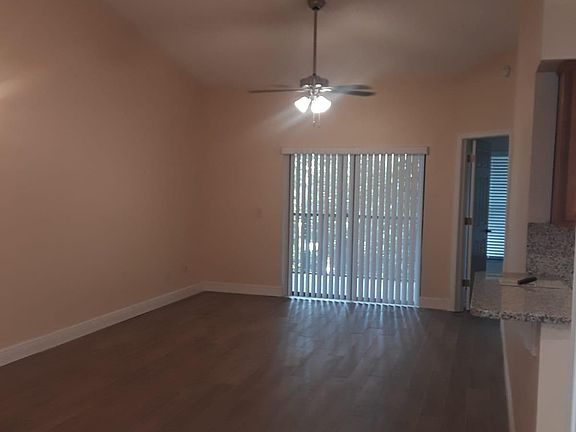 5th image of 7471 Sugar Bend Dr