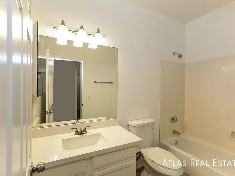 931 N Beck Ct — Photo 14
