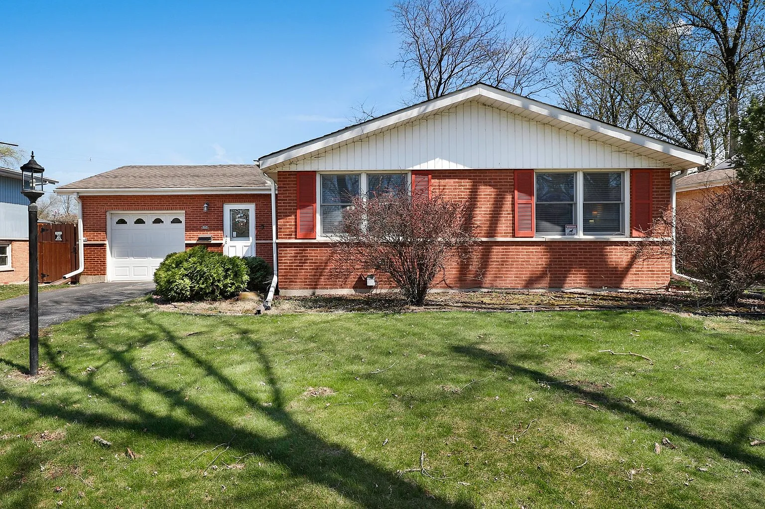 16505 Brenden Ln photo 1