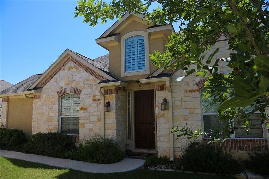 1st image of 15233 Glen Heather Dr
