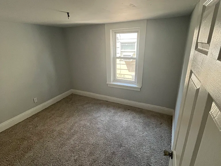1365 Rutledge St — Photo 9