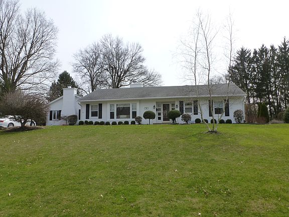 3rd image of 39 Donnelly Dr