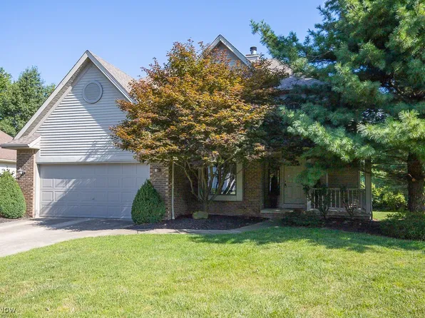 19742 Stoughton Dr, Strongsville, OH 44149