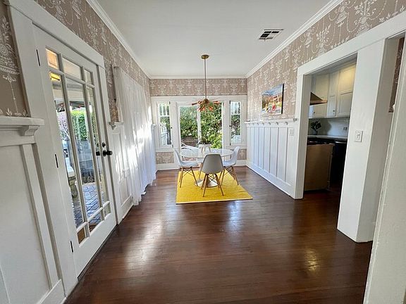 3rd image of 8867 Cynthia St