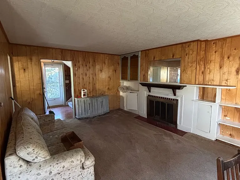 216 Leon St — Photo 11