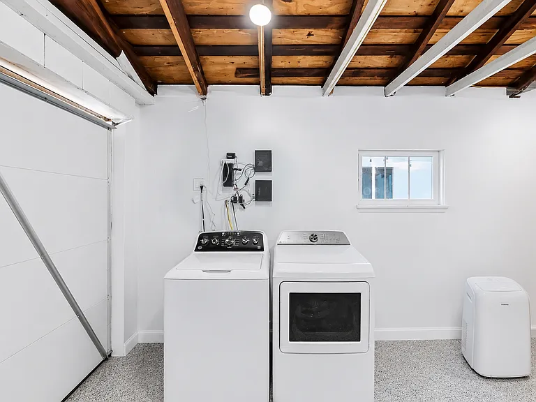 2521 W California St #A — Photo 36